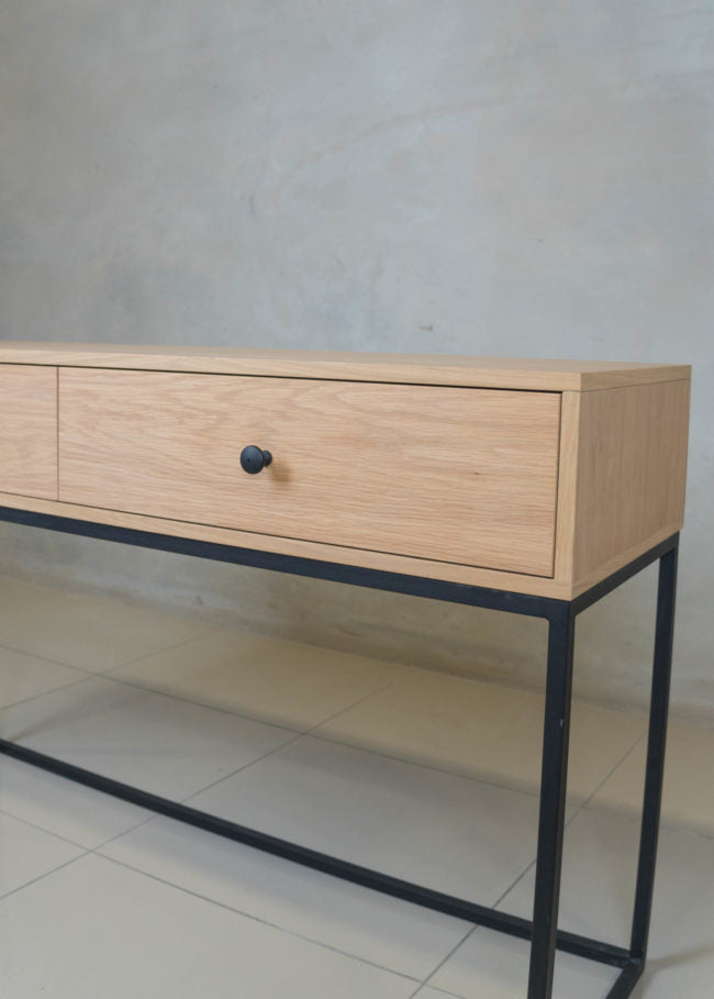 Lupin Server with oak veneer finish and black steel legs.