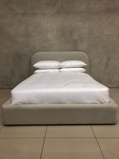 Willow Upholstered bed set