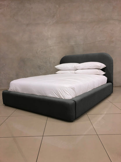 Willow Upholstered bed set