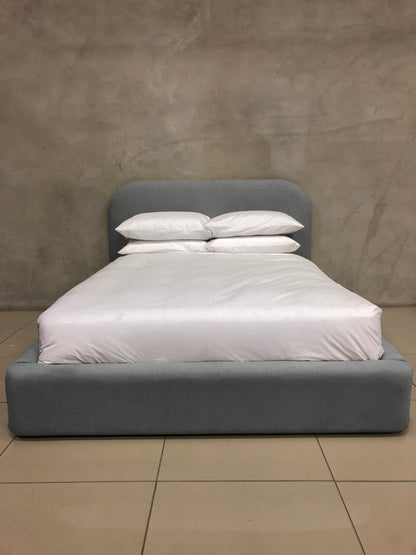 Willow Upholstered bed set