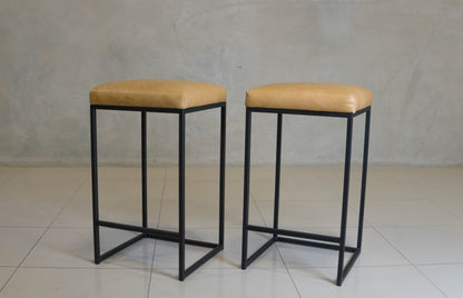 KALAHARI BAR STOOL