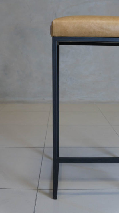 KALAHARI BAR STOOL