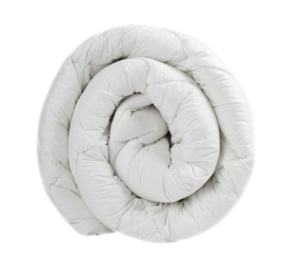 High-quality Duck Down Feather Duvet Inners, designed for luxurious warmth and softness.